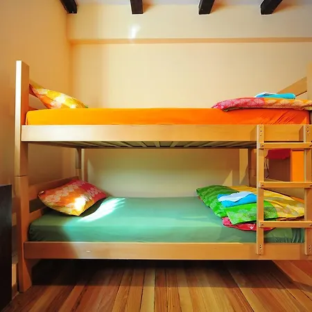 Bed N Beer Hostel *