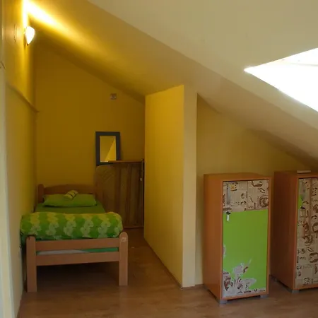 Хостел Bed N Beer *